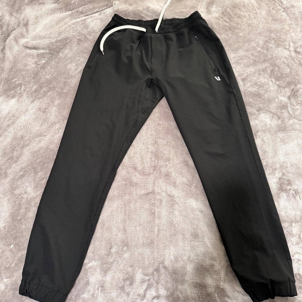 Vuori Transit Jogger - Medium - Black